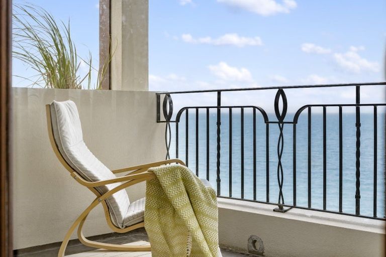 Photo of property in 13 Clifton Road, Hauraki, Auckland, 0622