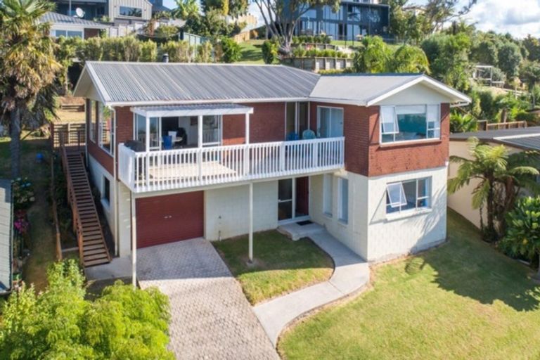 Photo of property in 217 Tukere Drive, Whangamata, 3620