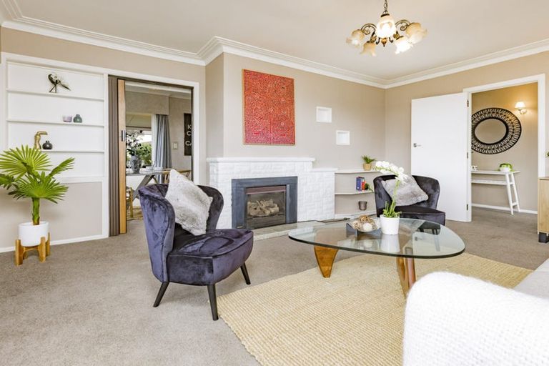 Photo of property in 76b Great South Road, Manurewa, Auckland, 2102