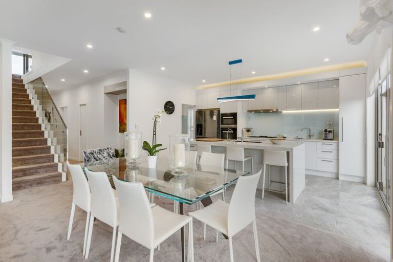 Photo of property in 4 Awakirihi Close, Shamrock Park, Auckland, 2016