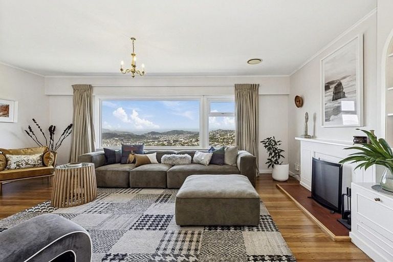 Photo of property in 3 Puketiro Avenue, Northland, Wellington, 6012