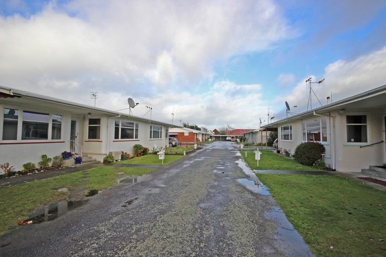 Photo of property in 5 Kiwi Court, Roslyn, Palmerston North, 4414