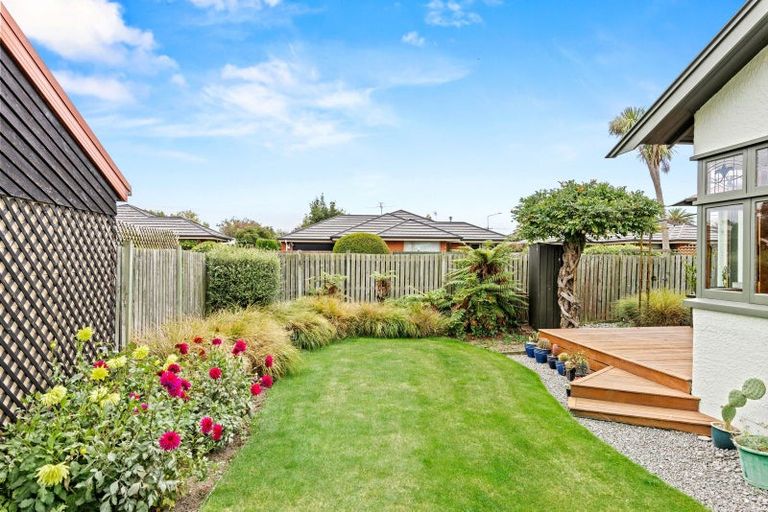 Photo of property in 1/29 Wilsons Road, Saint Martins, Christchurch, 8022