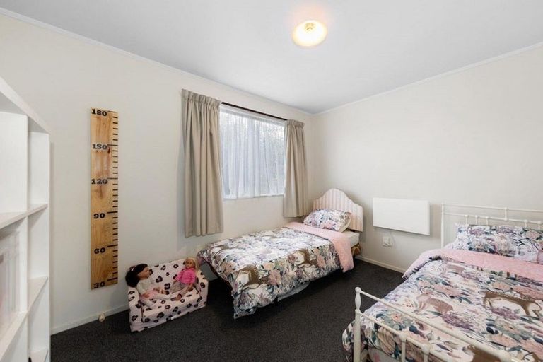Photo of property in 47 Hassan Drive, Massey, Auckland, 0614