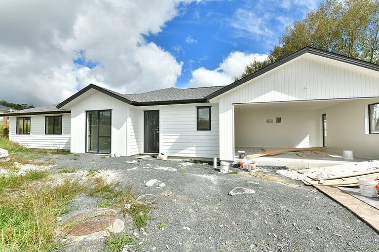 Photo of property in 1 Kanono Way, Helensville, 0800