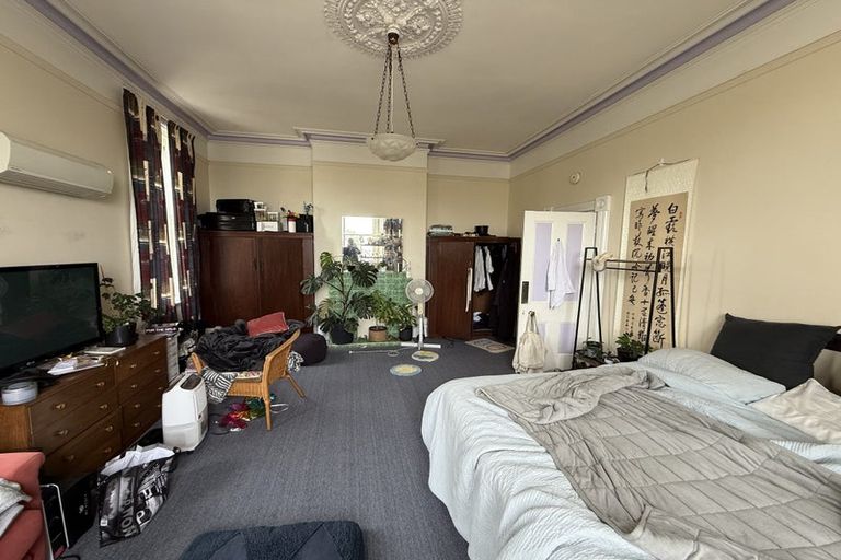Photo of property in 60 Royal Terrace, Dunedin Central, Dunedin, 9016