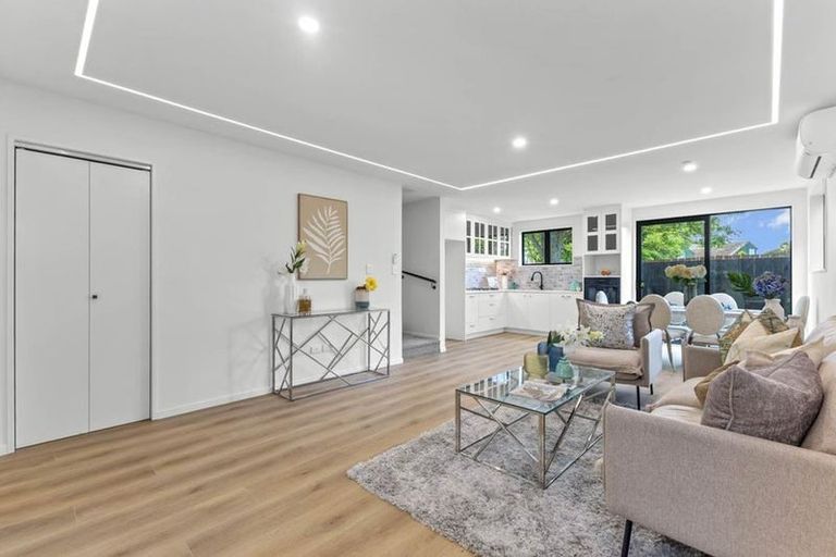 Photo of property in 11c Kindergarten Drive, Conifer Grove, Takanini, 2112