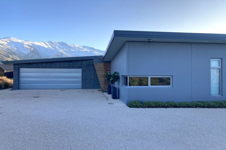 Photo of property in 23 Mountain View Drive, Wanaka, 9382