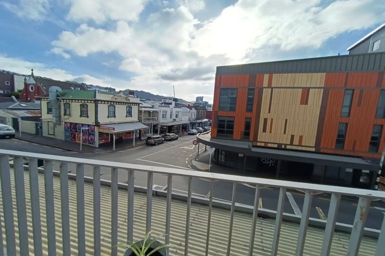 Photo of property in Qba Apartments, 1b/51 Webb Street, Mount Cook, Wellington, 6011