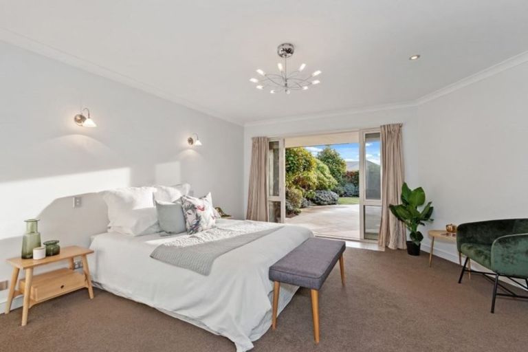 Photo of property in 12 Richard Seddon Drive, Northwood, Christchurch, 8051