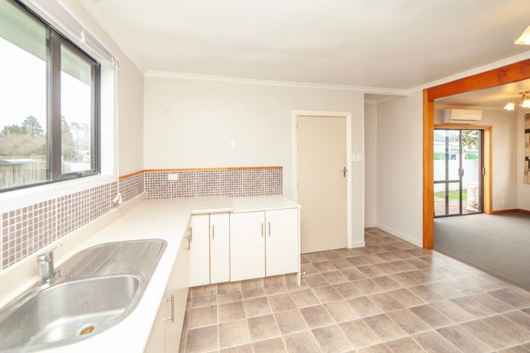 Photo of property in 66 Tancred Street, Linwood, Christchurch, 8011