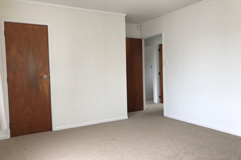 Photo of property in 3 Jarrah Place, Massey, Auckland, 0614