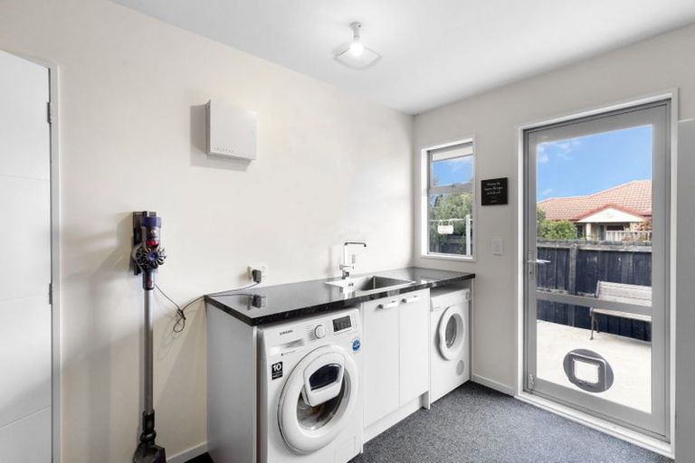 Photo of property in 44 Crombie Green, Northwood, Christchurch, 8051