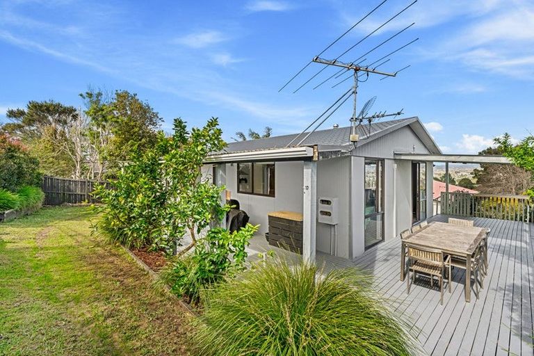 Photo of property in 1/21 Sarajevo Place, Massey, Auckland, 0614