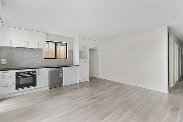 Photo of property in 6b Cronshaw Road, Karaka, Papakura, 2113