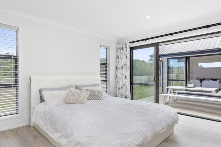 Photo of property in 38 Puhirake Crescent, Pyes Pa, Tauranga, 3112