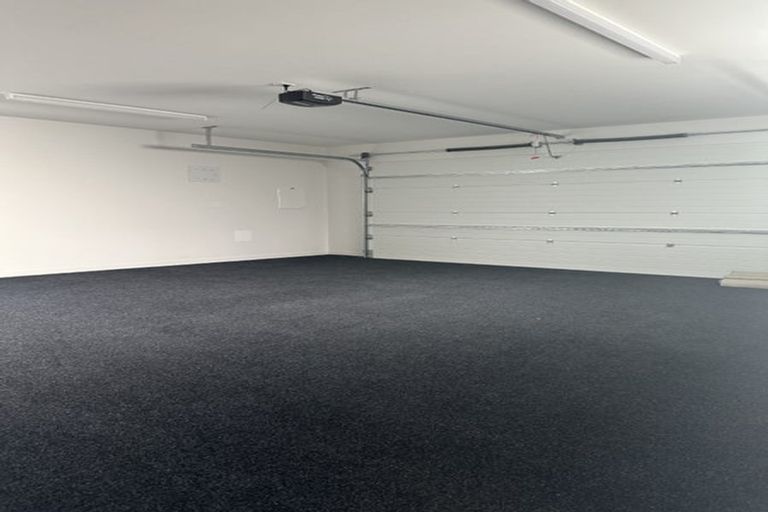 Photo of property in 5 Cassin Place, Taradale, 4112