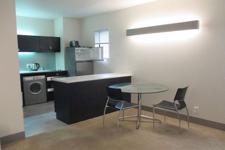 Photo of property in Urbane Apartments, 26/29 Webb Street, Mount Cook, Wellington, 6011