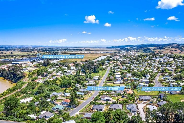 Photo of property in 24 Makiri Street, Helensville, 0800