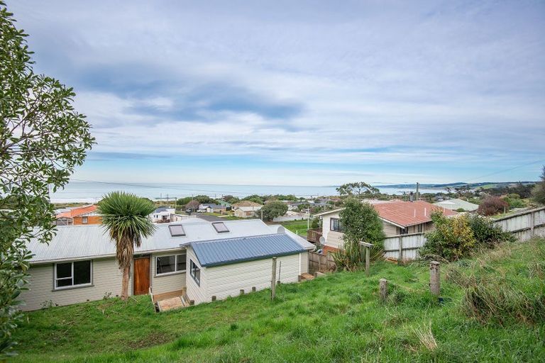 Photo of property in 33 Queen Street, Brighton, Dunedin, 9035