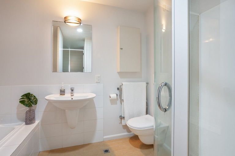 Photo of property in 16 Adams Avenue, Mount Maunganui, 3116