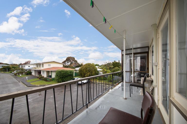Photo of property in 8 Bradford Place, Awapuni, Palmerston North, 4412