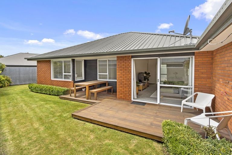 Photo of property in 1/16 Peverel Street, Riccarton, Christchurch, 8011