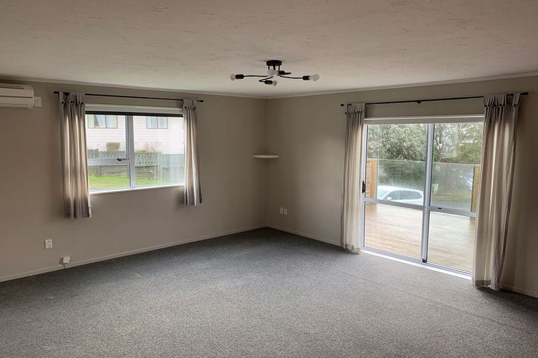 Photo of property in 25 Nassau Avenue, Grenada North, Wellington, 5028