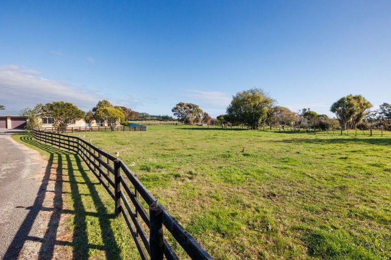 Photo of property in 112 Avenue Road, Foxton, 4891