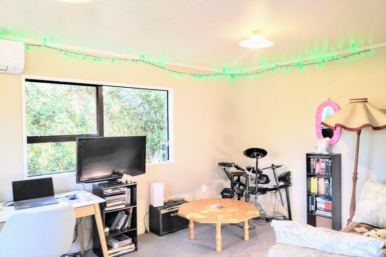 Photo of property in 32 Kirkland Street, Green Island, Dunedin, 9018