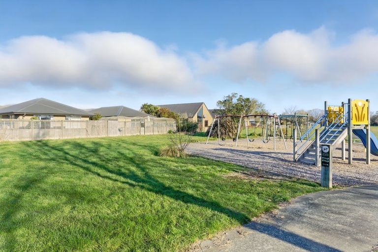 Photo of property in 1c Country Palms Drive, Halswell, Christchurch, 8025