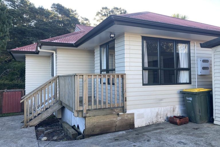 Photo of property in 102 Kemp Road, Massey, Auckland, 0614