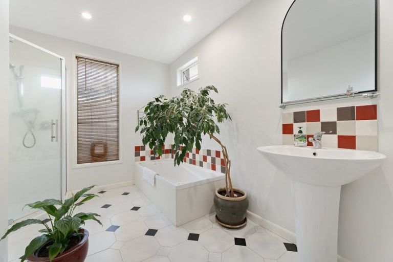 Photo of property in 7a Goods Road, Otumoetai, Tauranga, 3110