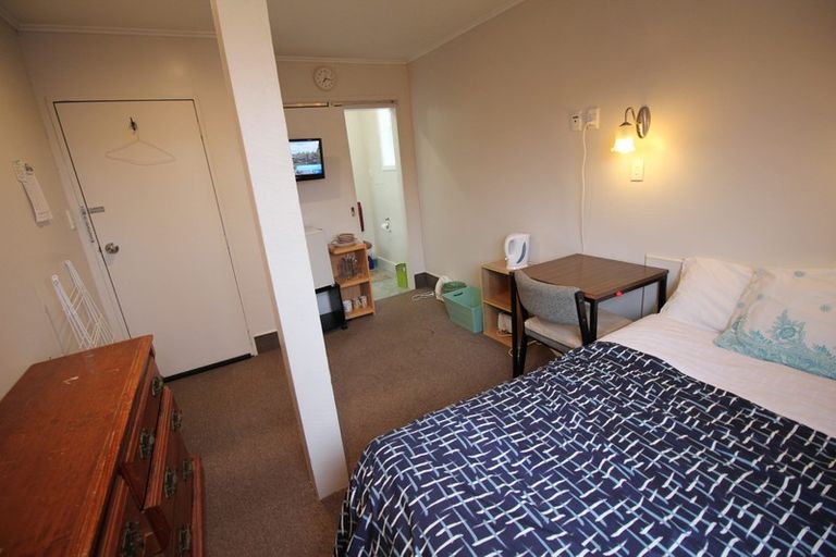 Photo of property in Carillion/the Knoll, 33 Thompson Street, Mount Cook, Wellington, 6011