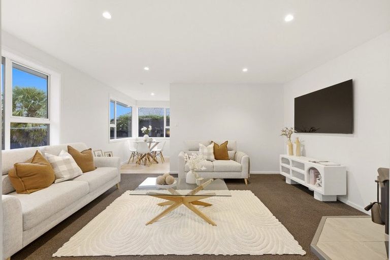 Photo of property in 274 Lake Terrace Road, Shirley, Christchurch, 8061