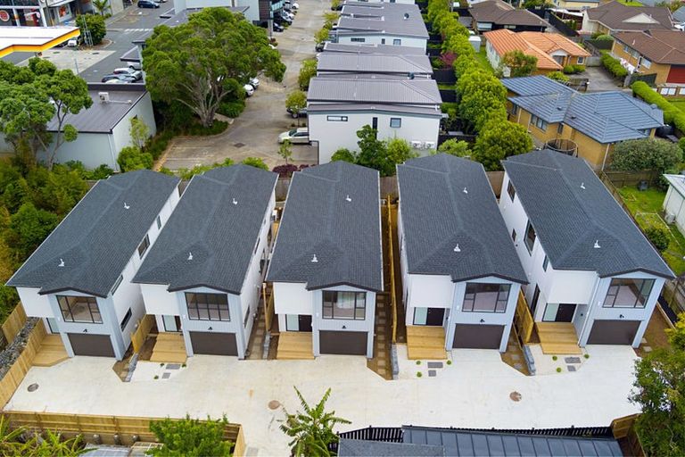 Photo of property in 6 Palmer Avenue, Glen Eden, Auckland, 0602