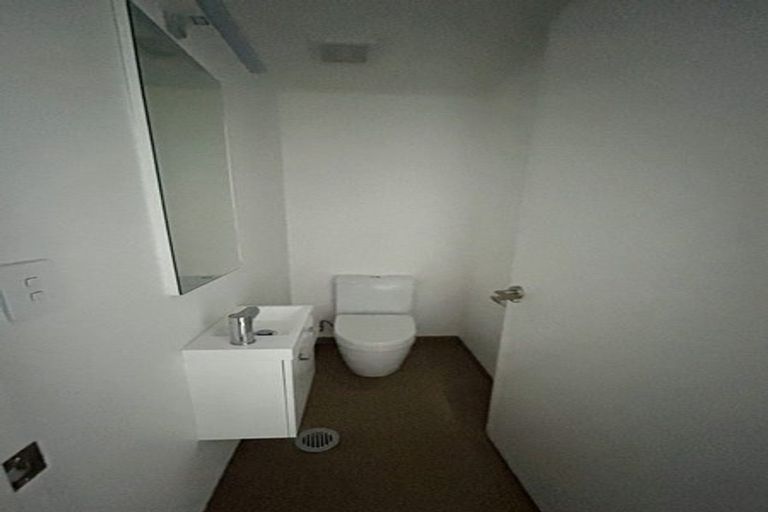 Photo of property in 15 Tiraumea Drive, Pakuranga, Auckland, 2010