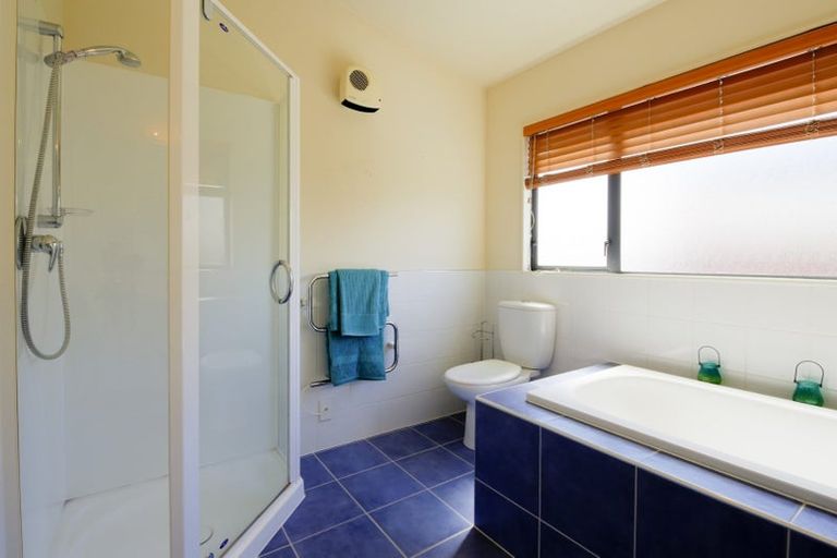 Photo of property in 28a James Cook Drive, Whitby, Porirua, 5024