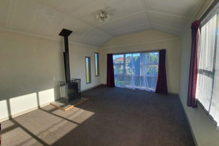Photo of property in 133 Ngamotu Road, Spotswood, New Plymouth, 4310