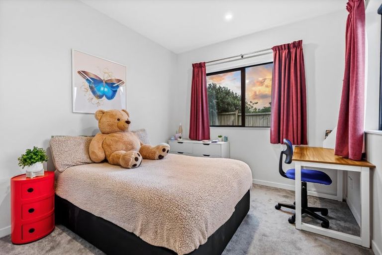 Photo of property in 45 Baumea Rise, Massey, Auckland, 0614