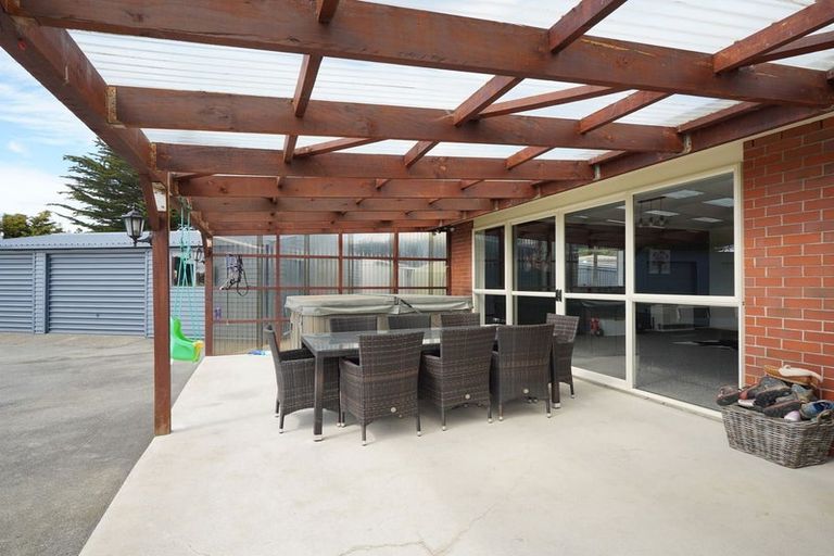 Photo of property in 381 Bay Road, West Plains, Invercargill, 9879