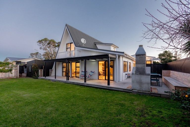 Photo of property in 89 Links Avenue, Mount Maunganui, 3116
