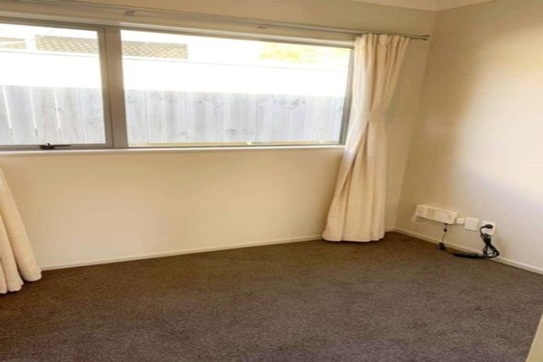 Photo of property in 63 Staithes Drive North, Whitby, Porirua, 5024