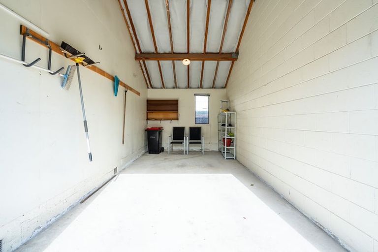 Photo of property in 40b Bay View Road, South Dunedin, Dunedin, 9012