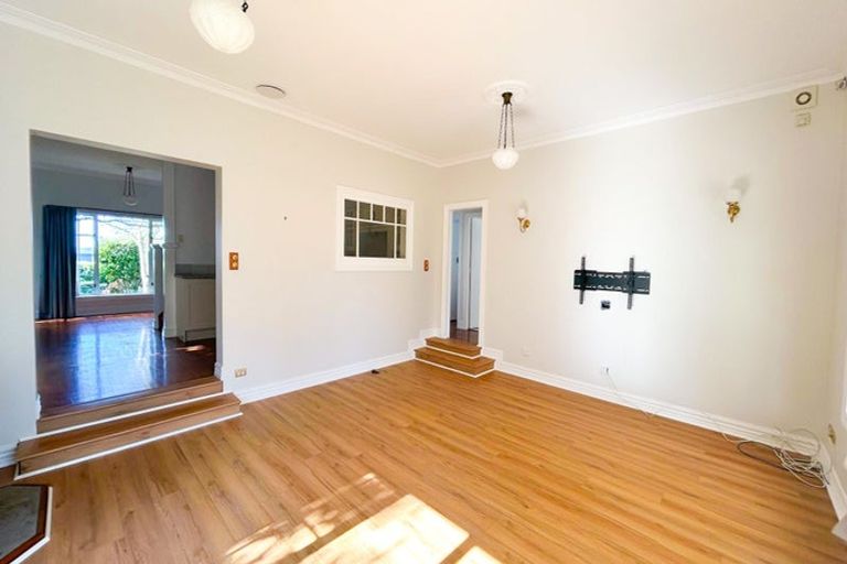 Photo of property in 33 Churchill Road, Cockle Bay, Auckland, 2014