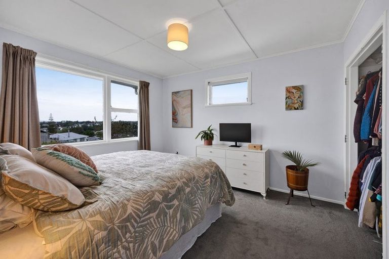 Photo of property in 33 Belair Avenue, Blagdon, New Plymouth, 4310