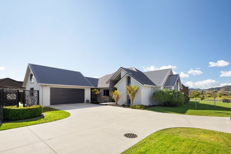 Photo of property in 77 Baxter Michael Crescent, Cambridge, 3434