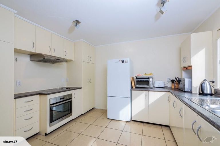 Photo of property in 74 Stanaway Street, Hillcrest, Auckland, 0627