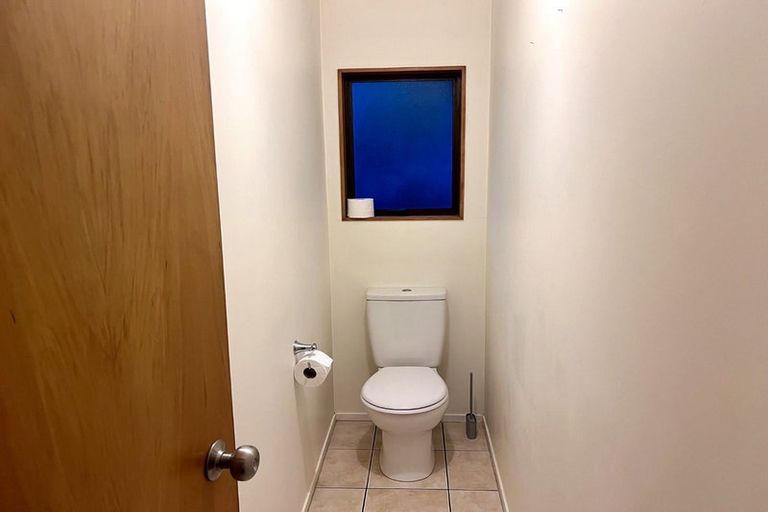 Photo of property in 1 Elgin Place, Red Beach, 0932