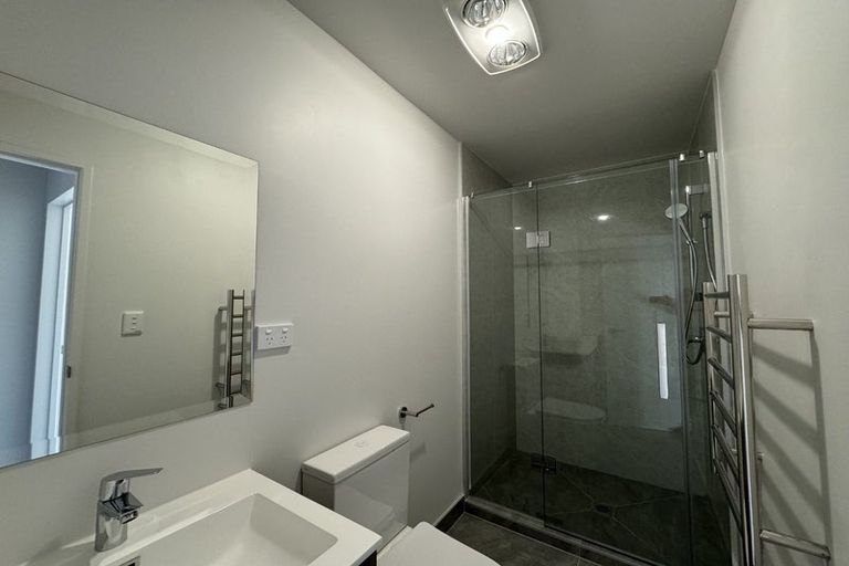 Photo of property in 11 Paetai Lane, Te Atatu Peninsula, Auckland, 0610